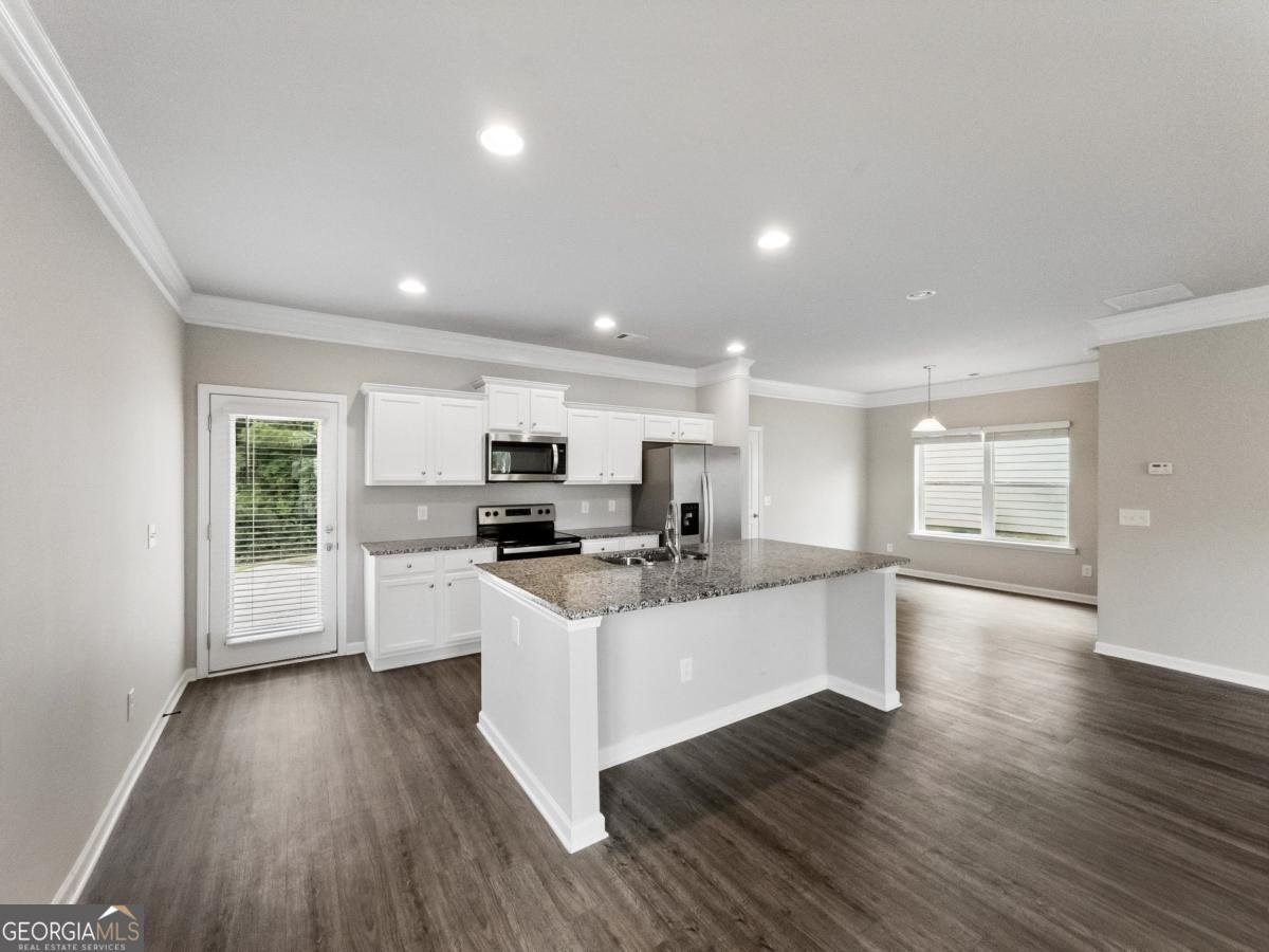 1272 Towne Square Court Athens - Photo 8