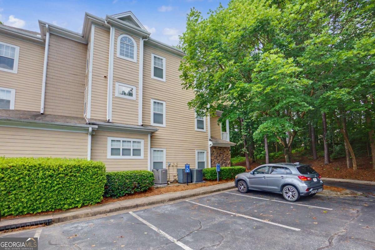1031 Whitshire Way Alpharetta - Photo 9