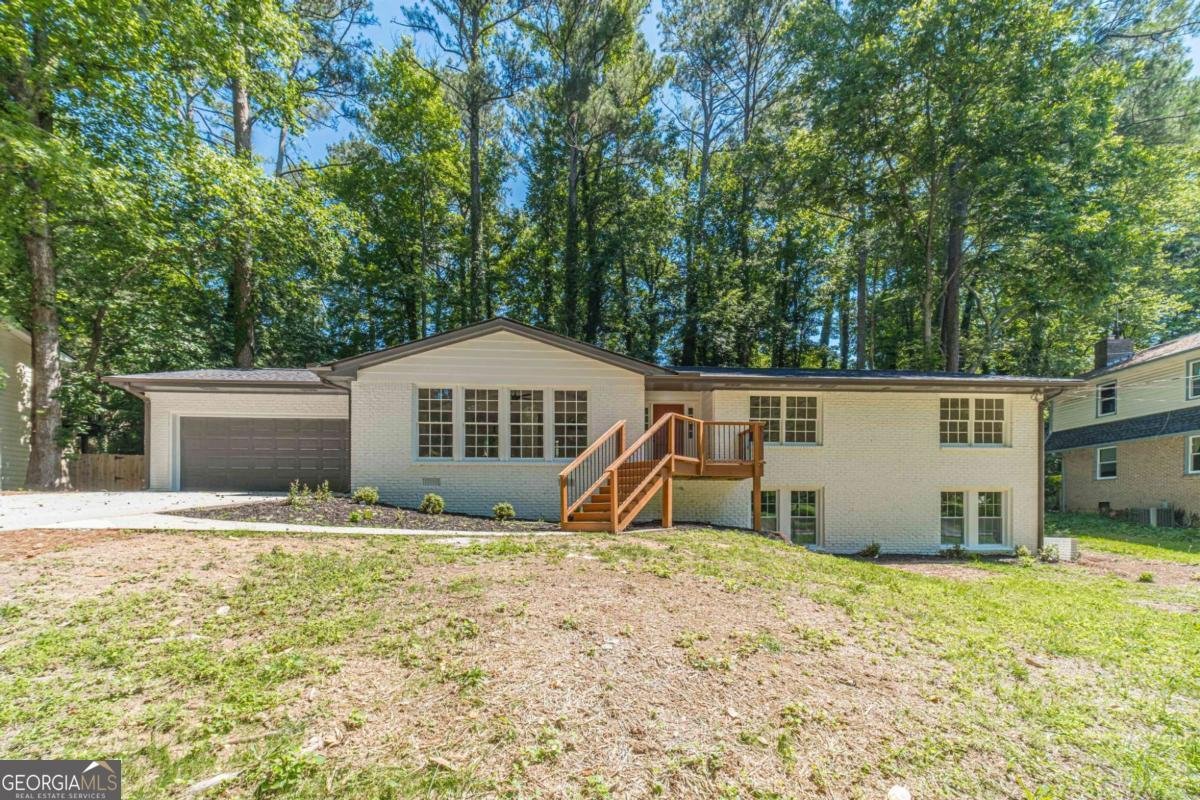 664 Hickory Ridge Road Lilburn - main photo