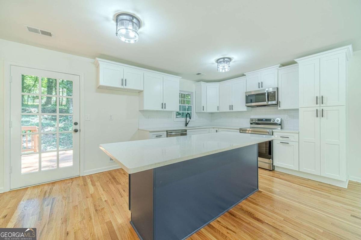 664 Hickory Ridge Road Lilburn - Photo 19