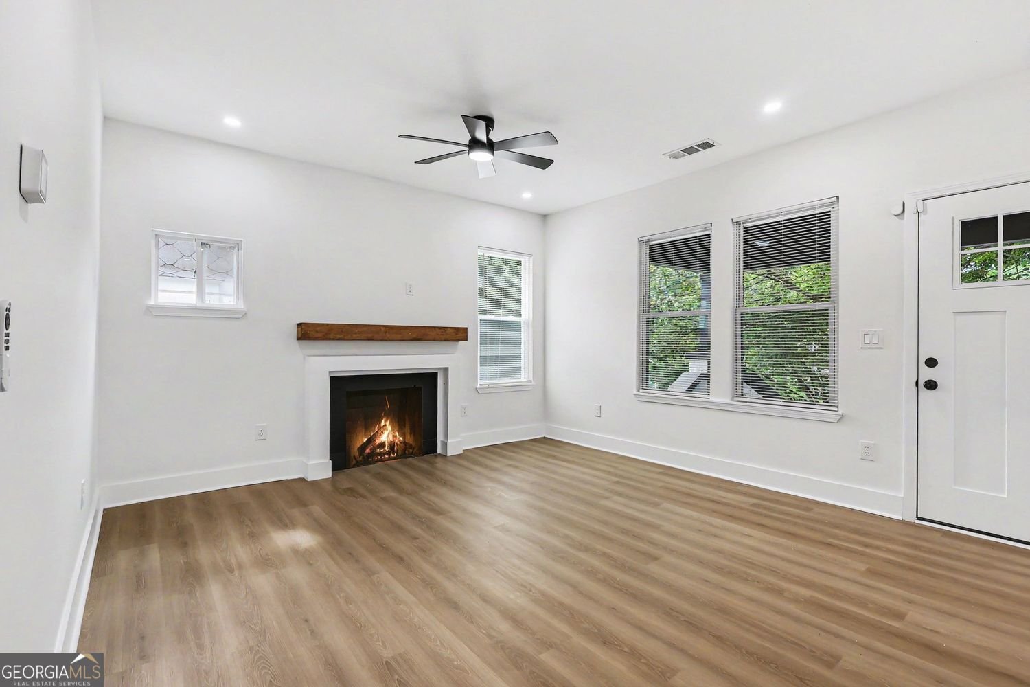 1600 Rogers Avenue Atlanta - Photo 6