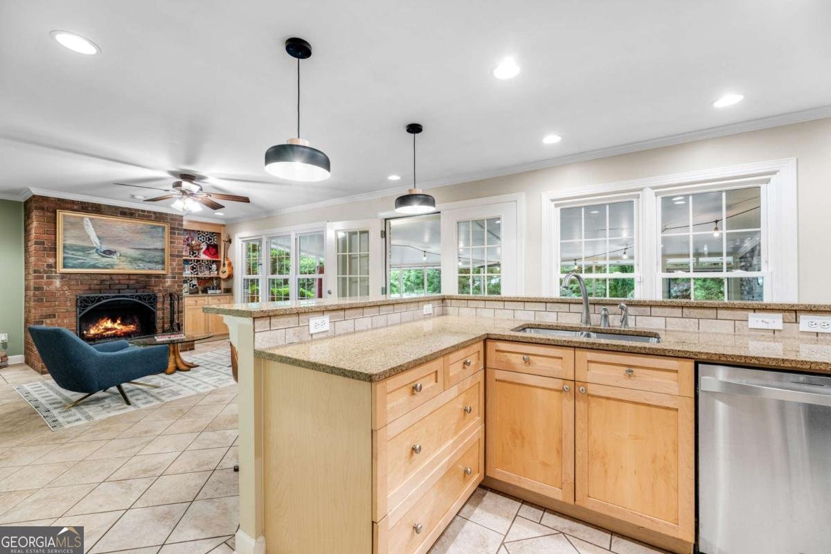 2480 Flair Knoll Drive Atlanta - Photo 17