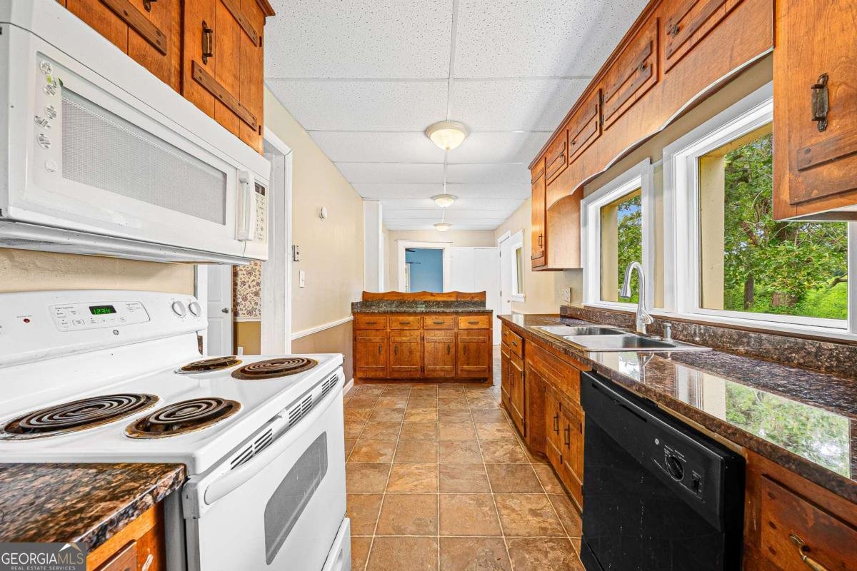 1022 Jones Ferry Road Elberton - Photo 8