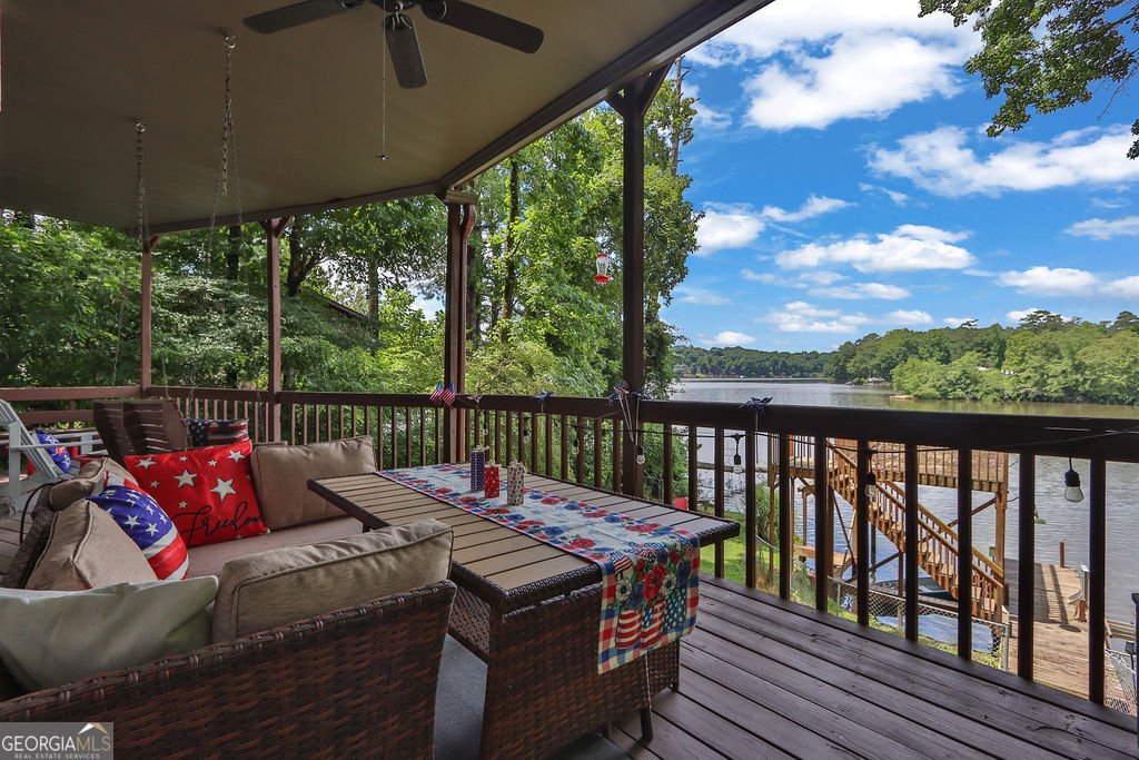 8788 Lake Drive Snellville - Photo 12