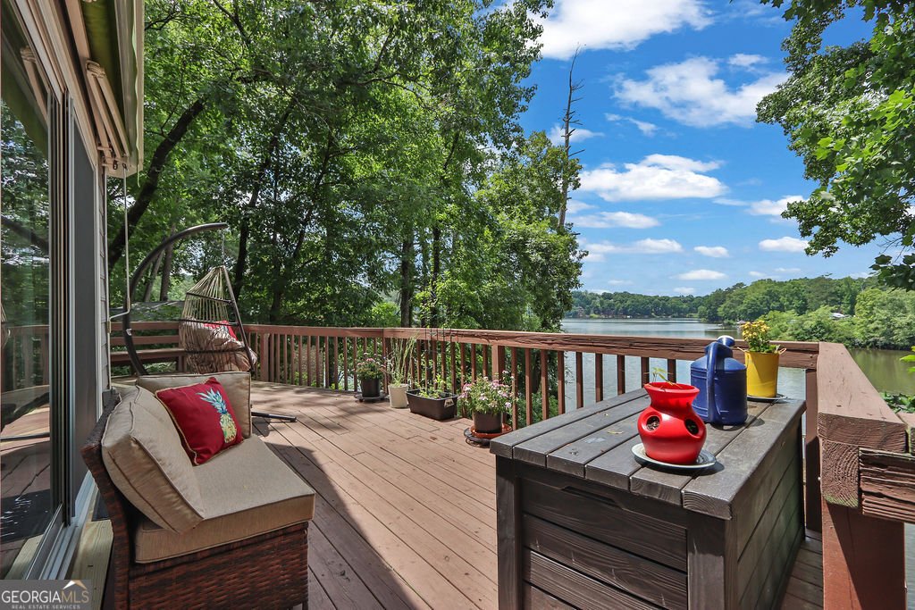 8788 Lake Drive Snellville - Photo 13