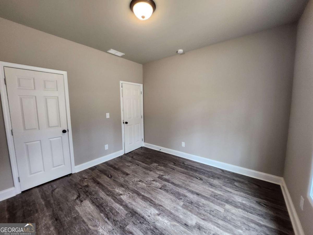 2205 Shady Grove Road Carrollton - Photo 11