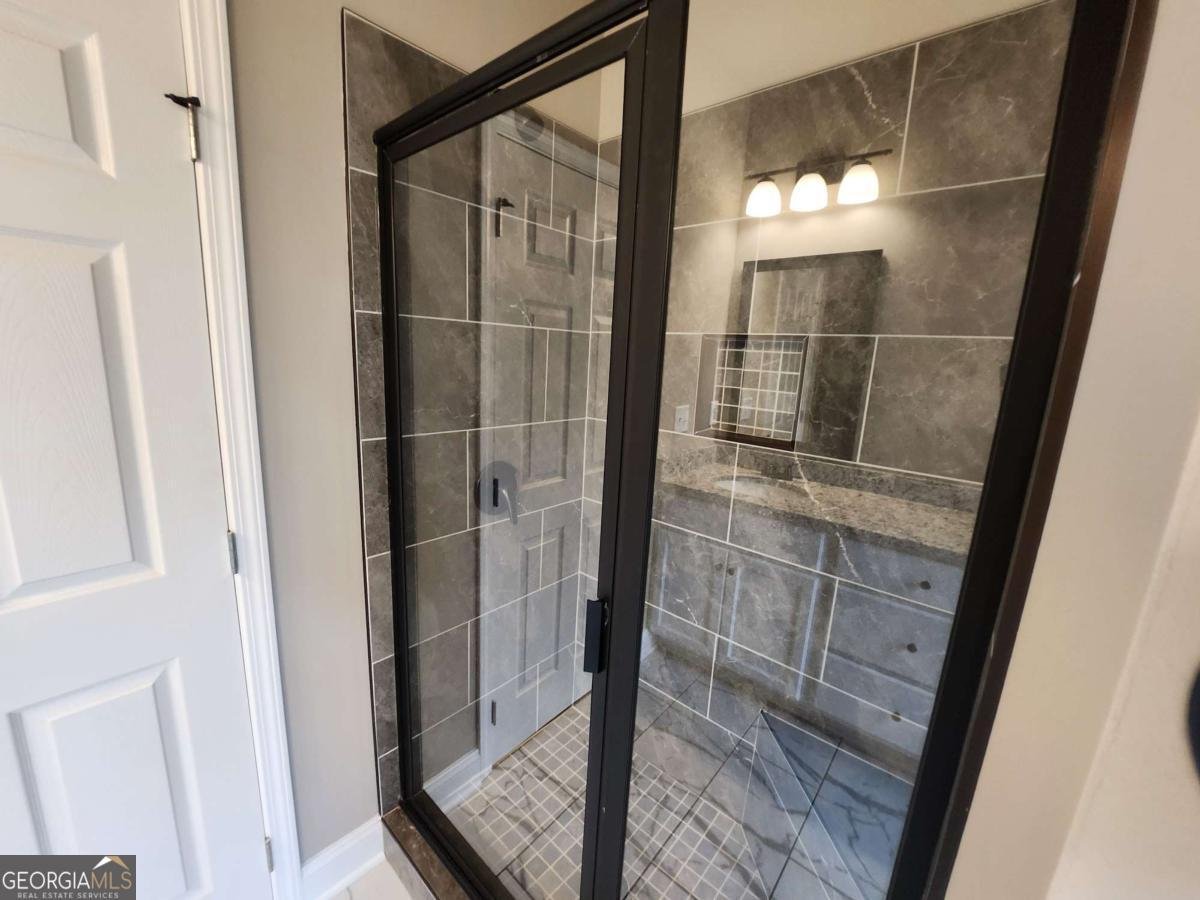 2205 Shady Grove Road Carrollton - Photo 15