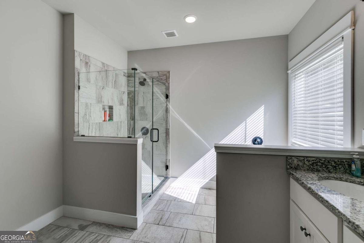 2209 Shady Grove Road Carrollton - Photo 14