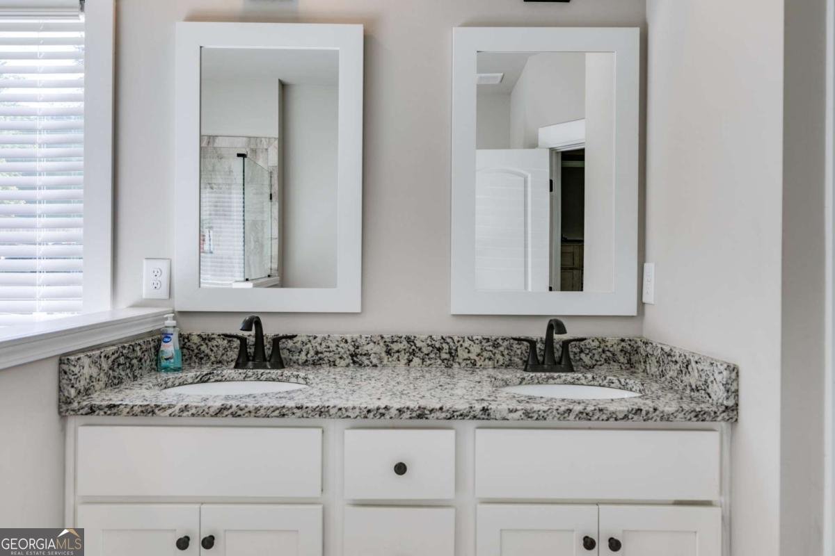 2209 Shady Grove Road Carrollton - Photo 15