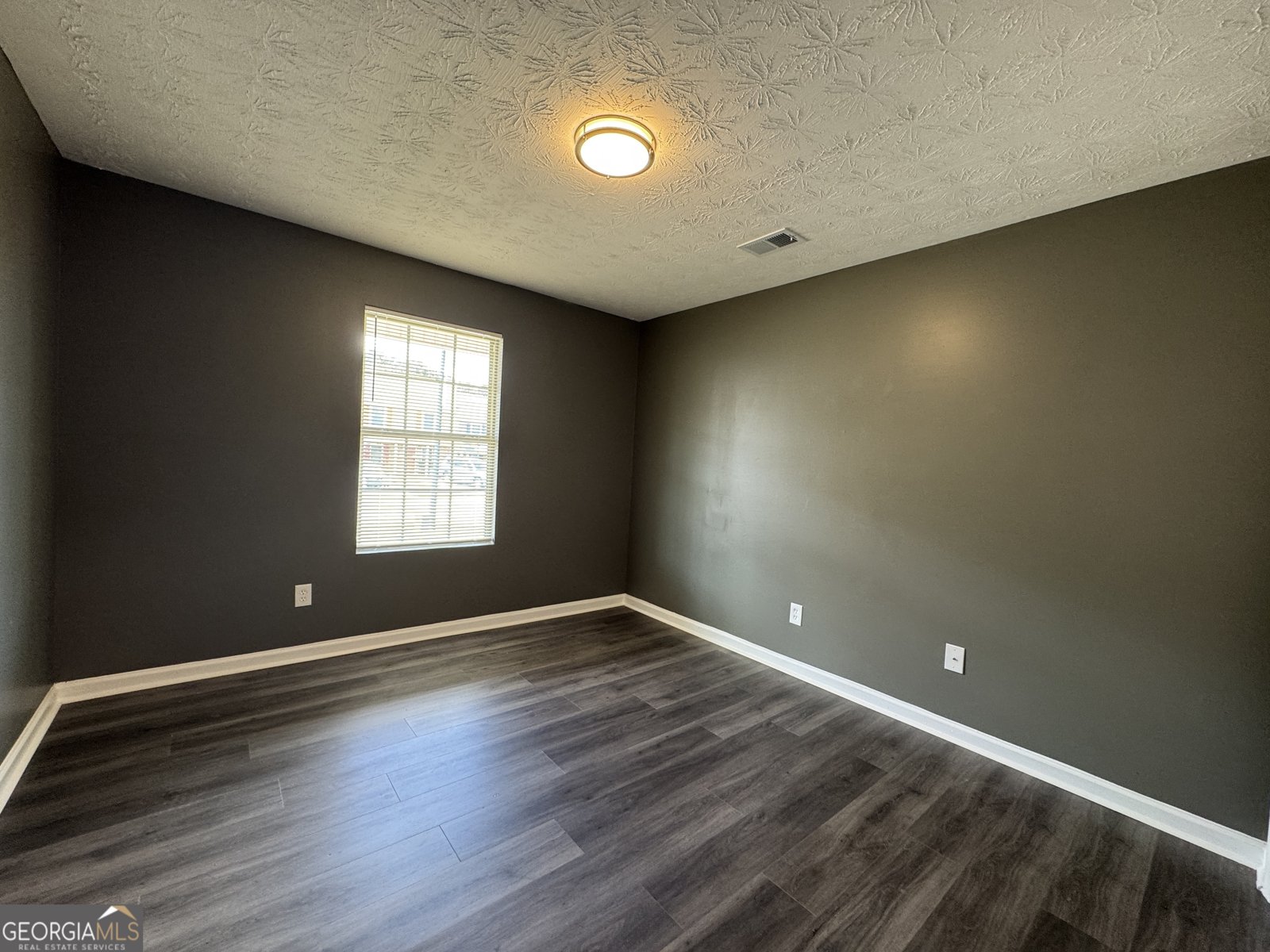 330 Crestfield Circle Covington - Photo 7
