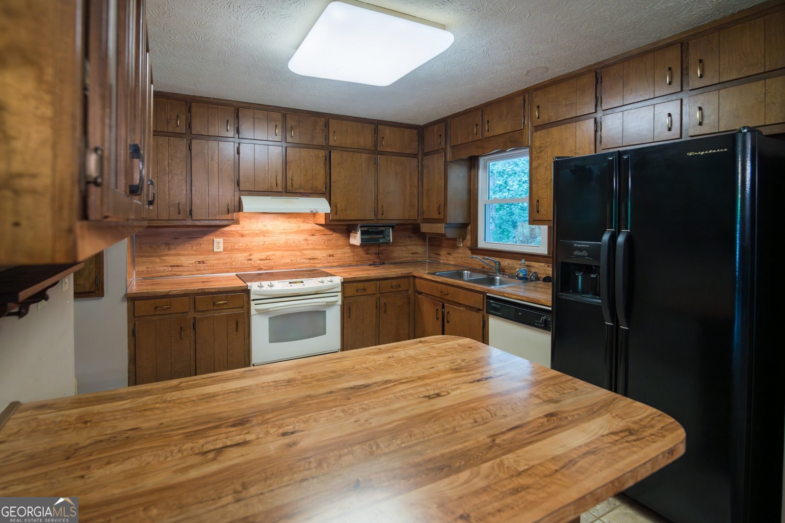 3881 Vicki Court Duluth - Photo 9