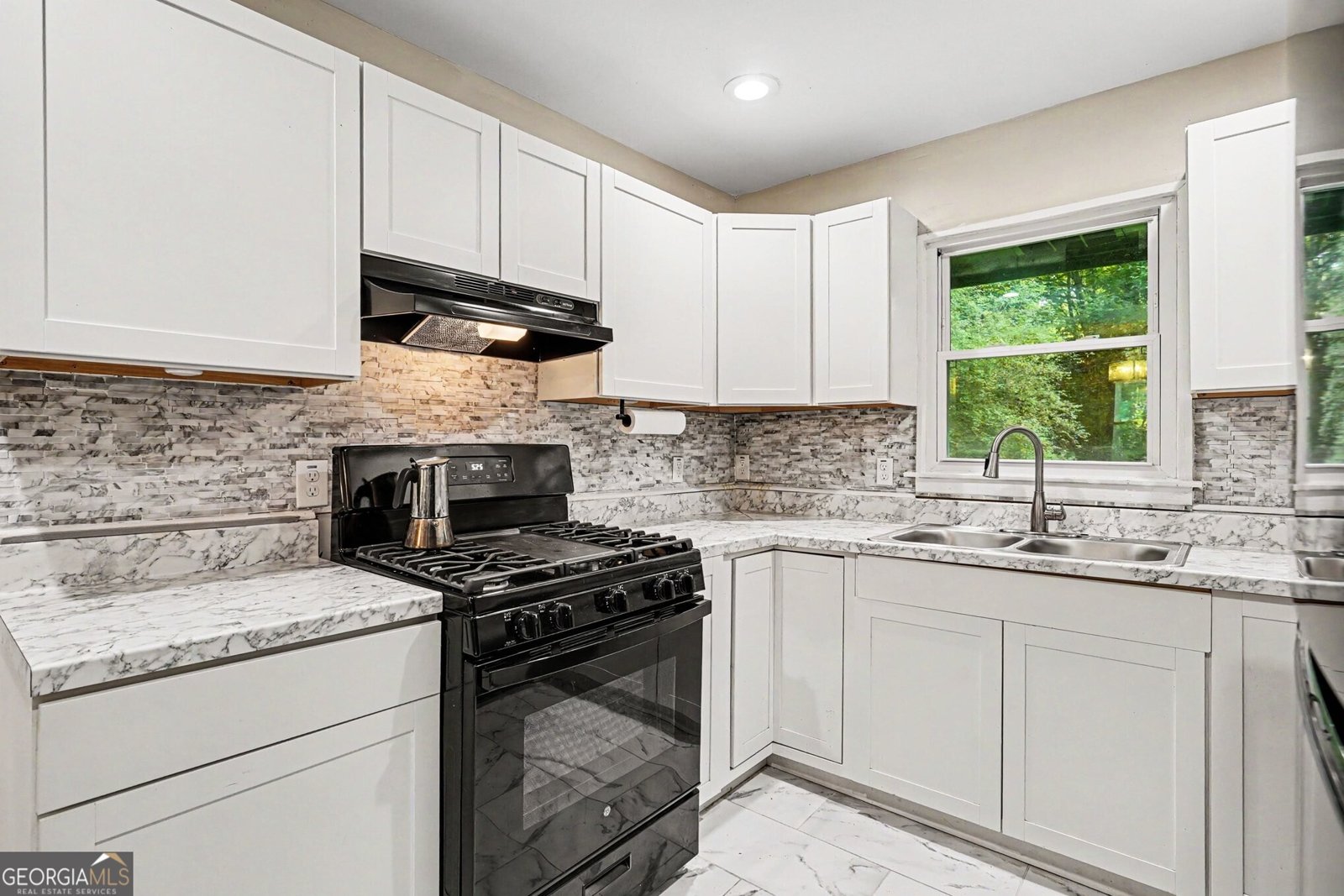 5633 Cypress Drive Forest Park - Photo 12