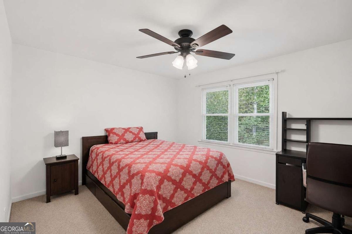 16 Holly Downs Court Atlanta - Photo 12