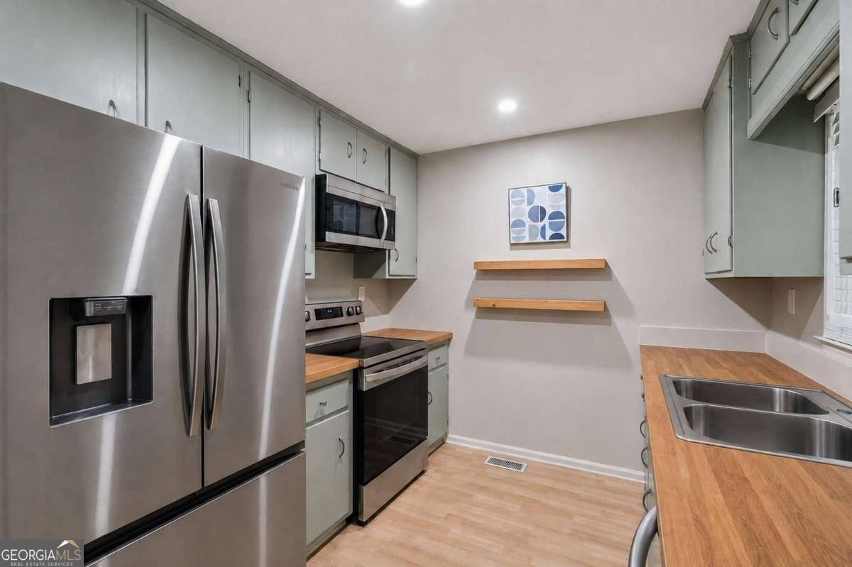 16 Holly Downs Court Atlanta - Photo 9