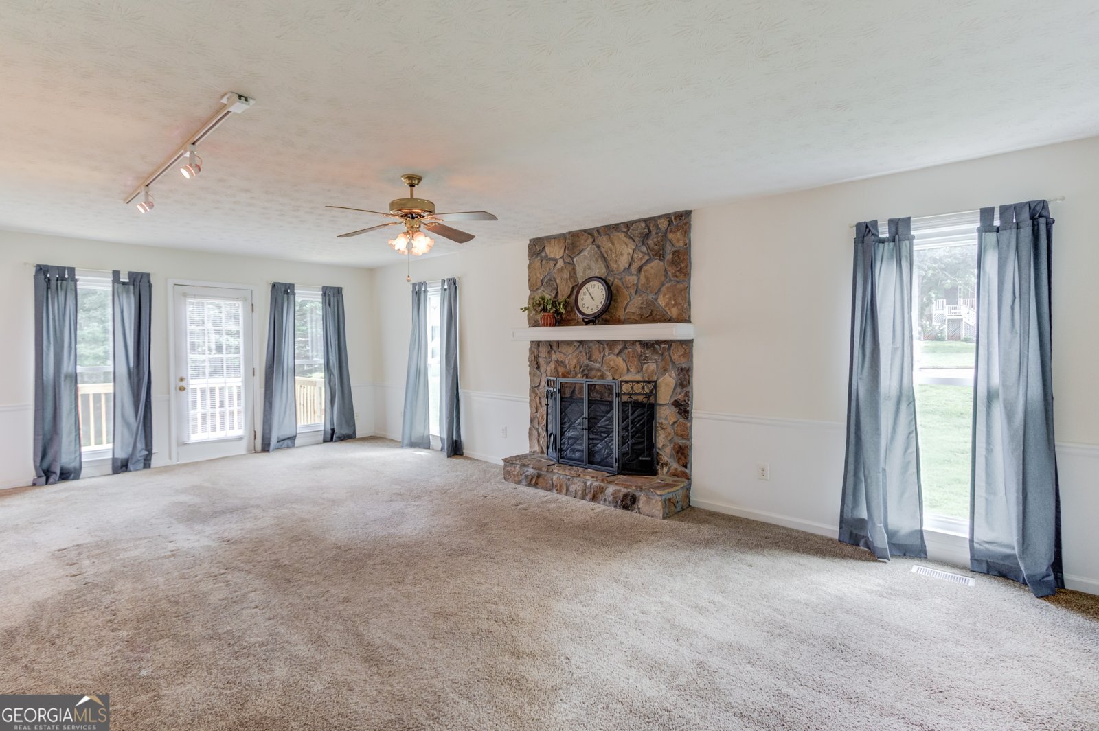 101 Fernwood Court Lawrenceville - Photo 8