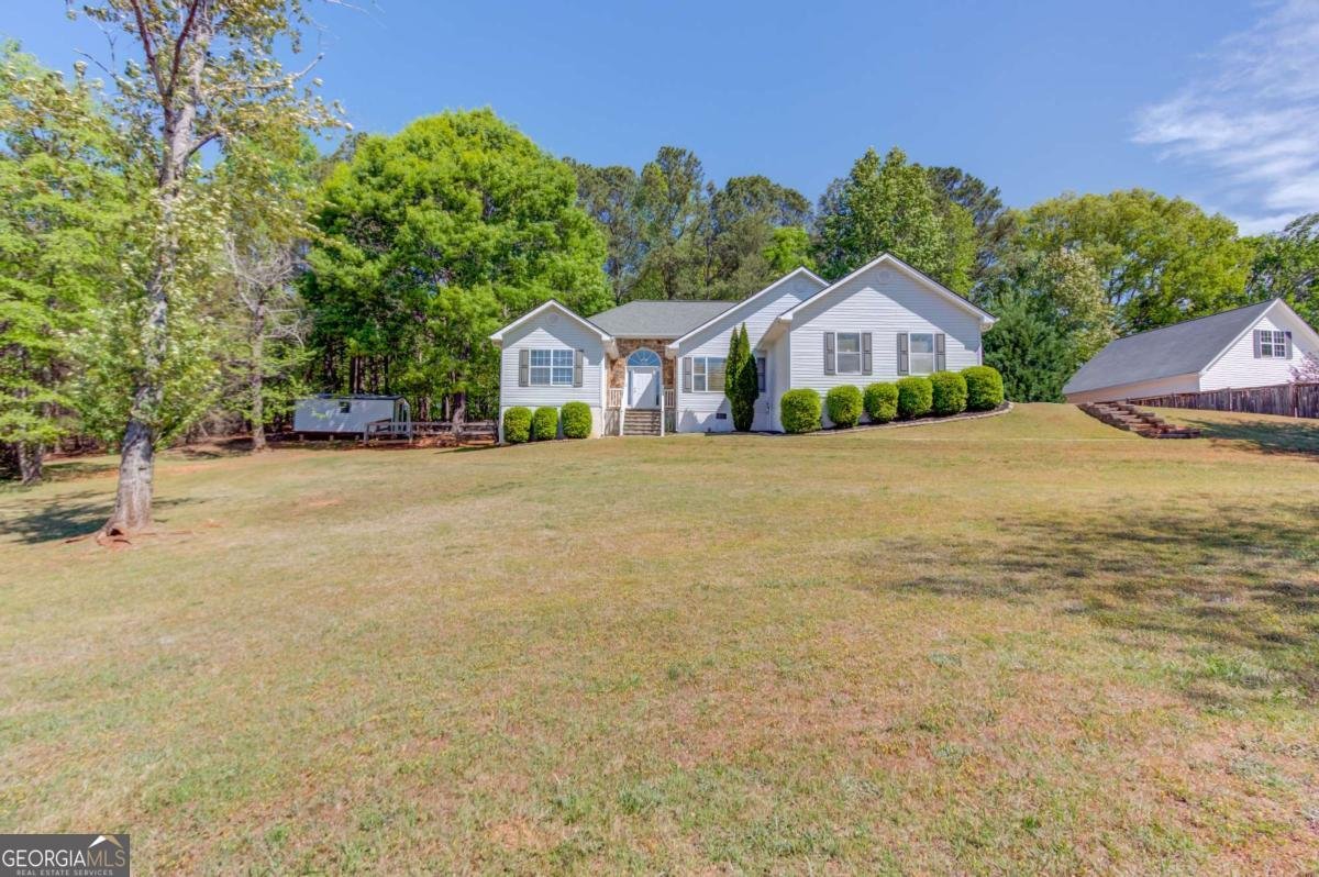 3314 Banks Mountain Dr Gainesville - main photo