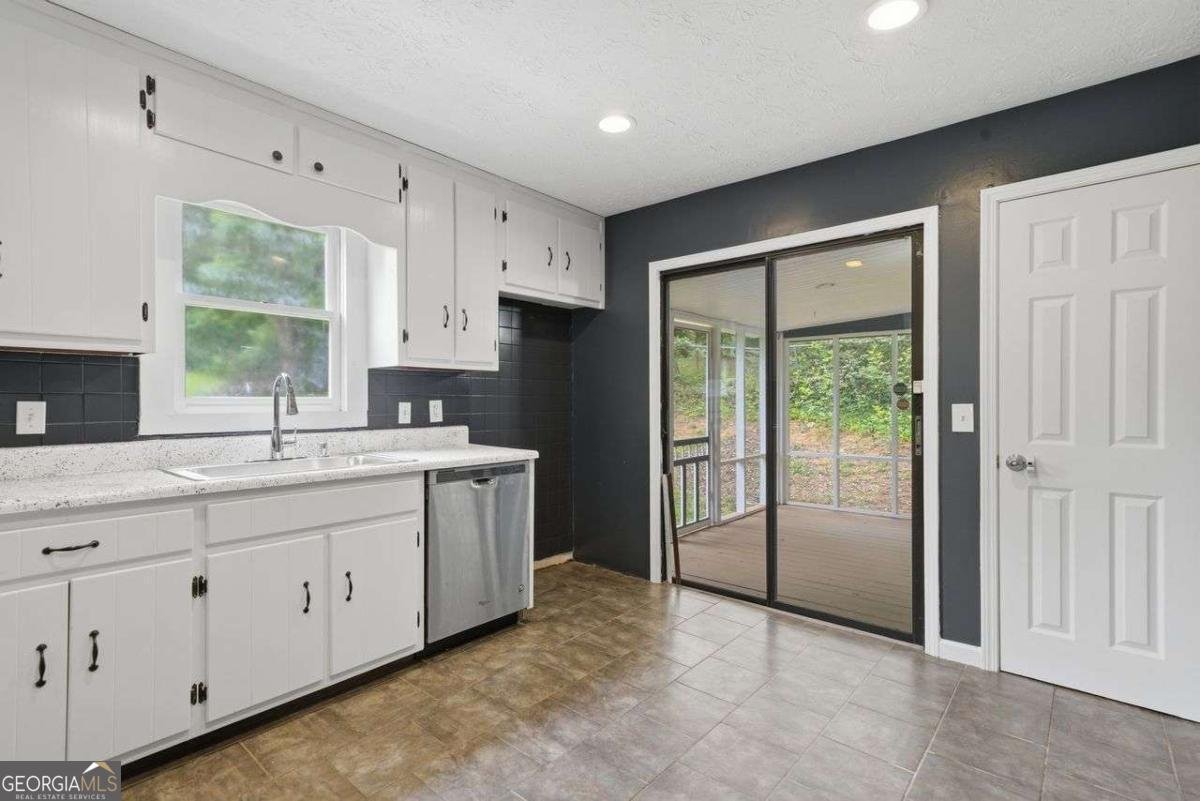 1539 Sir Galahad Drive Marietta - Photo 19