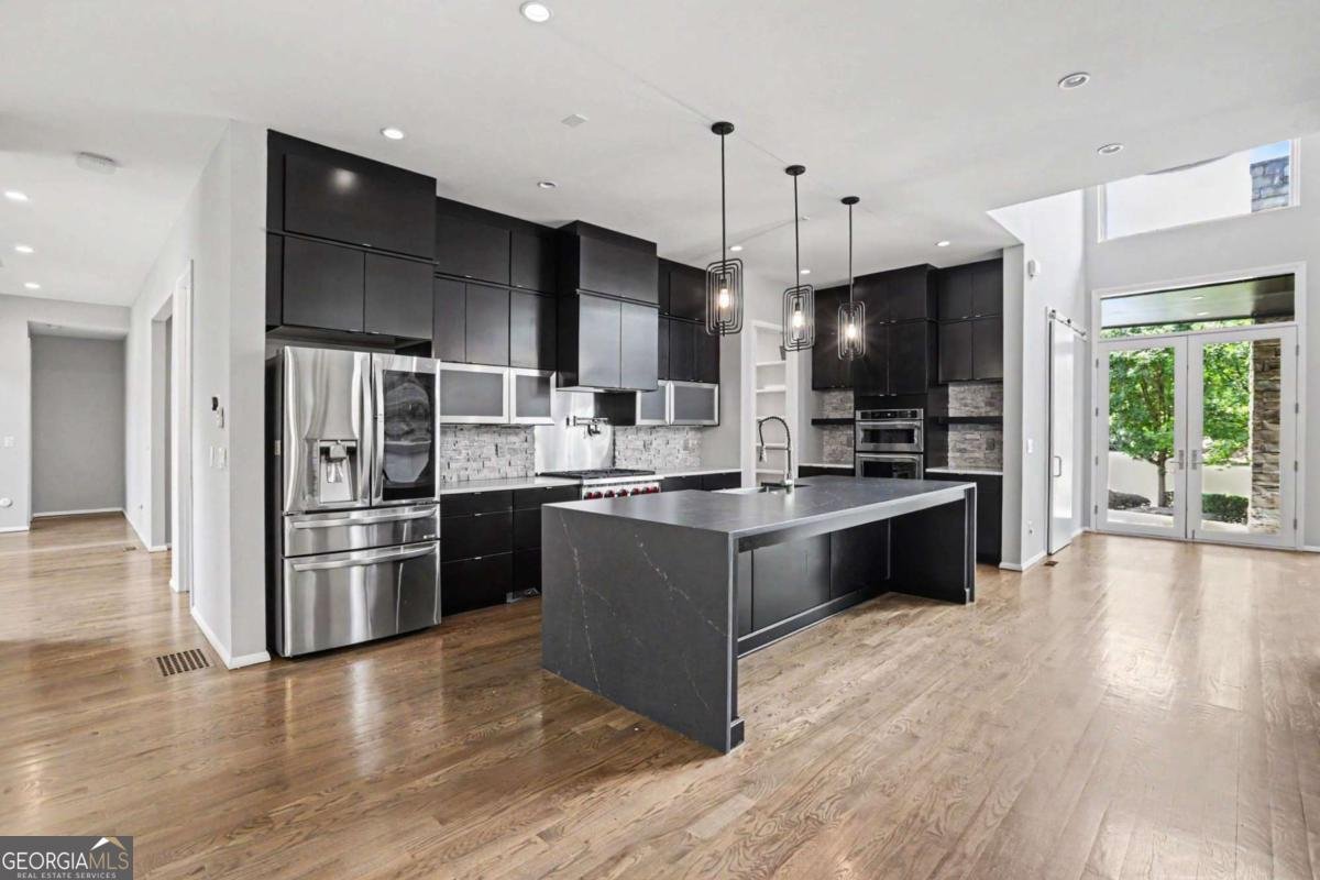 2175 Meadowcliff Drive Atlanta - Photo 8