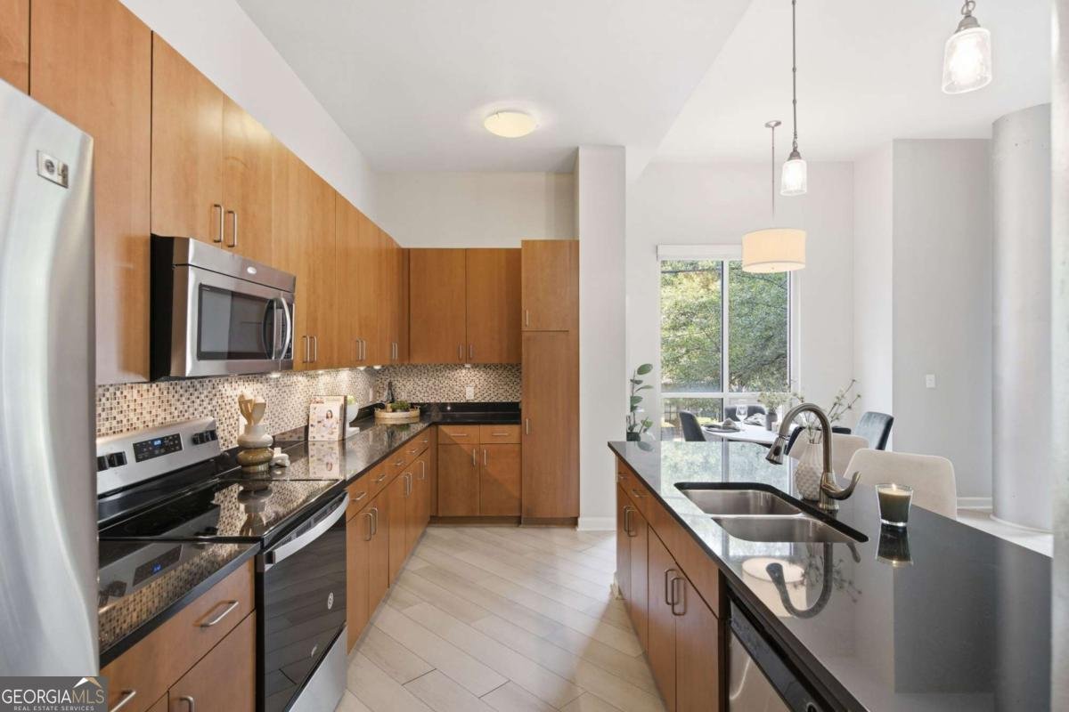 711 Cosmopolitan Drive Atlanta - Photo 12