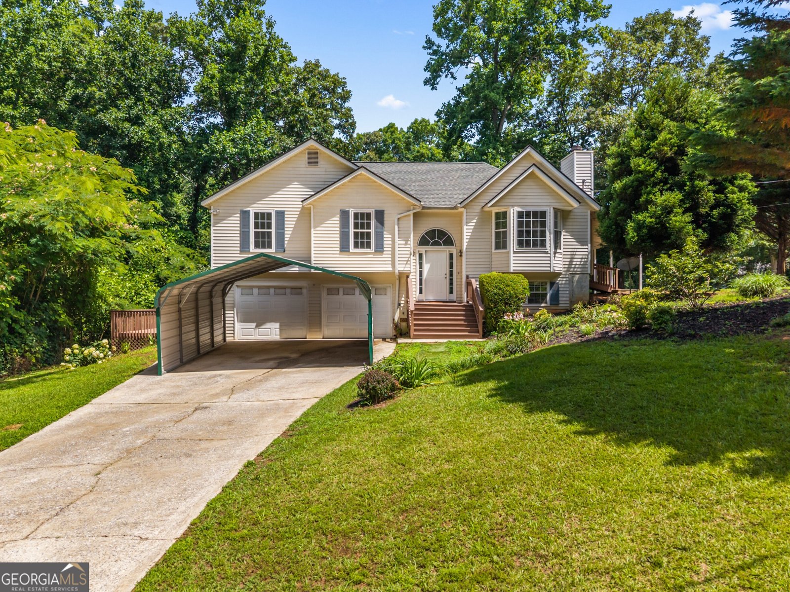187 Fair Havens Drive Hiram - main photo