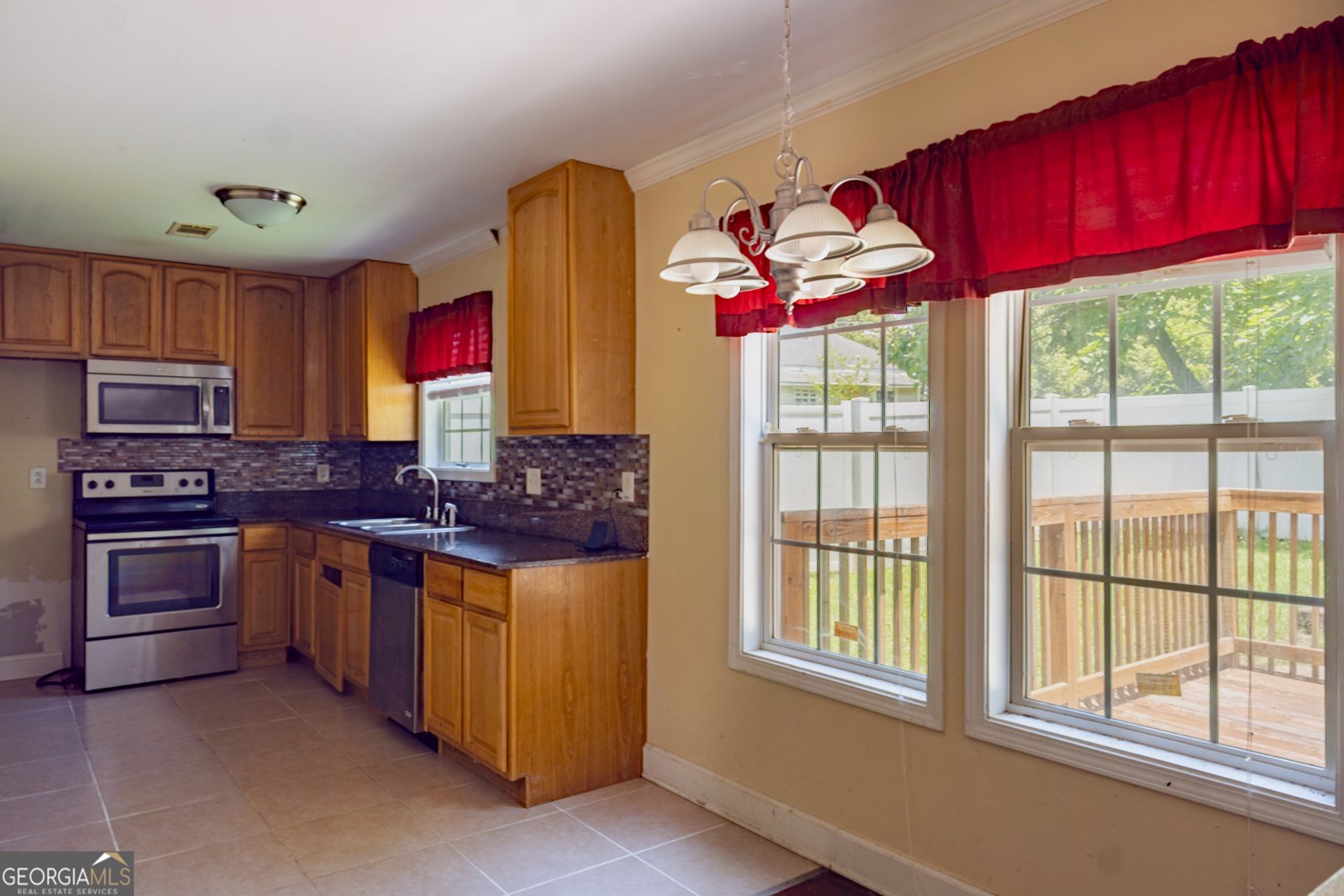650 N 18th St Griffin - Photo 10