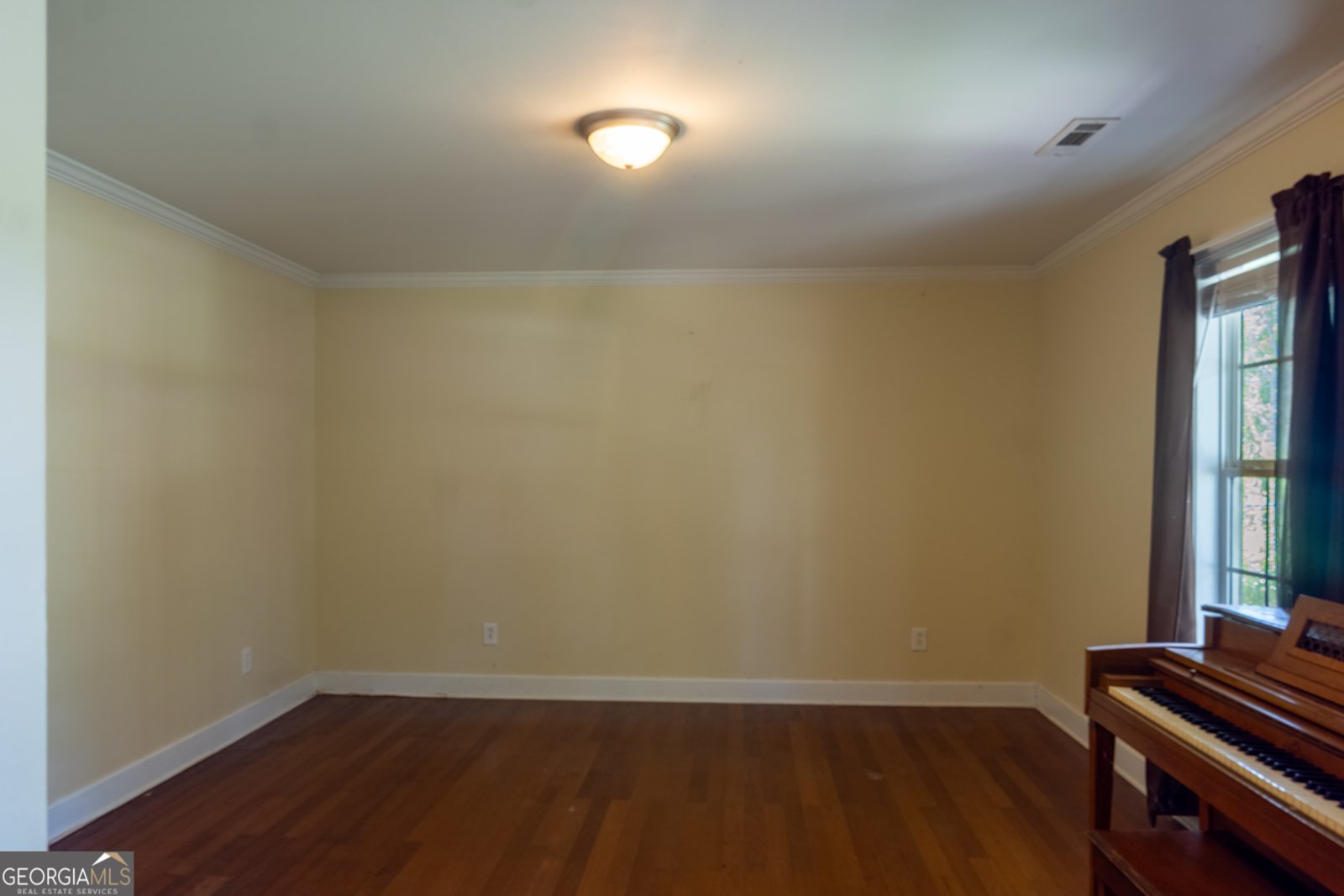 650 N 18th St Griffin - Photo 7