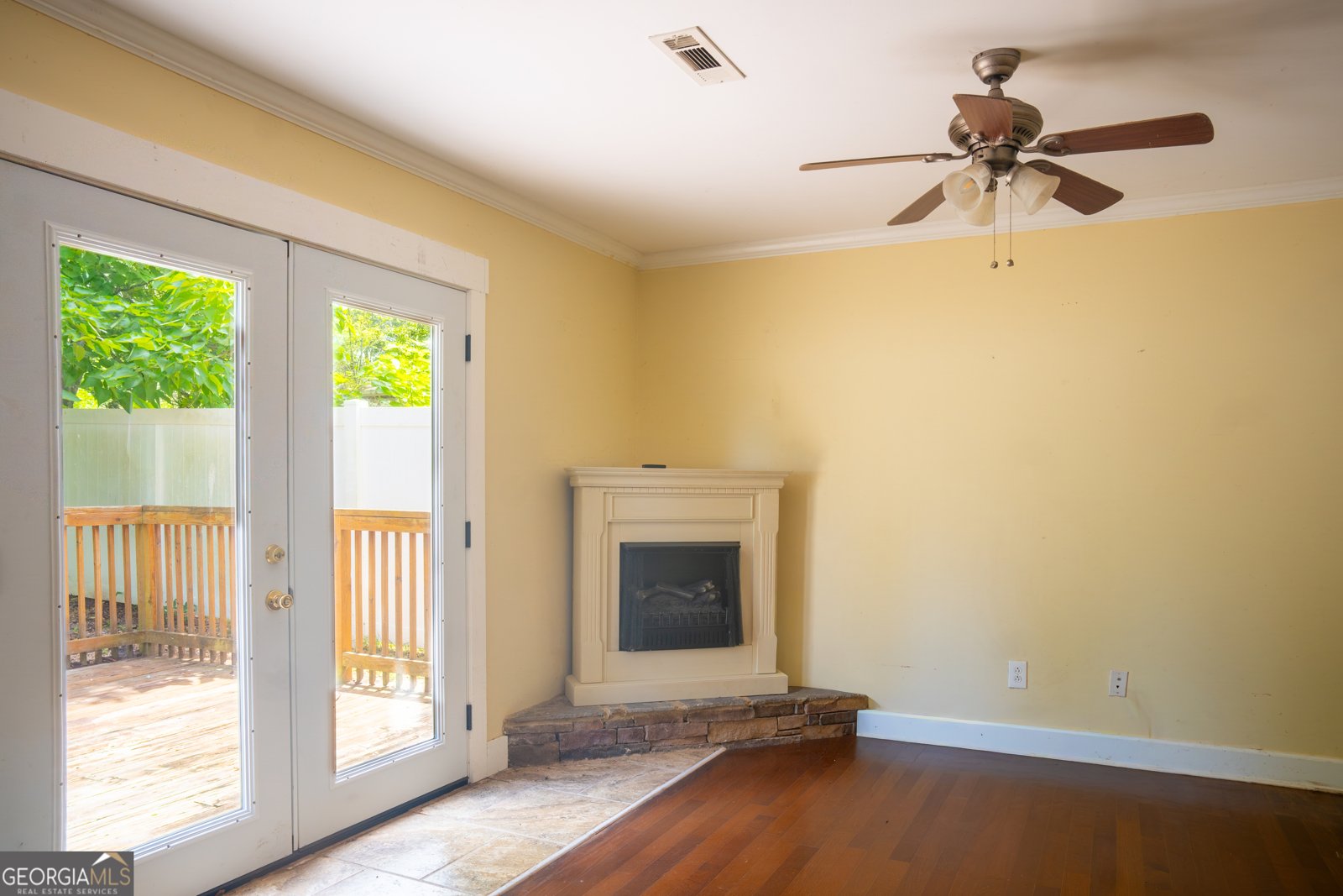 650 N 18th St Griffin - Photo 8