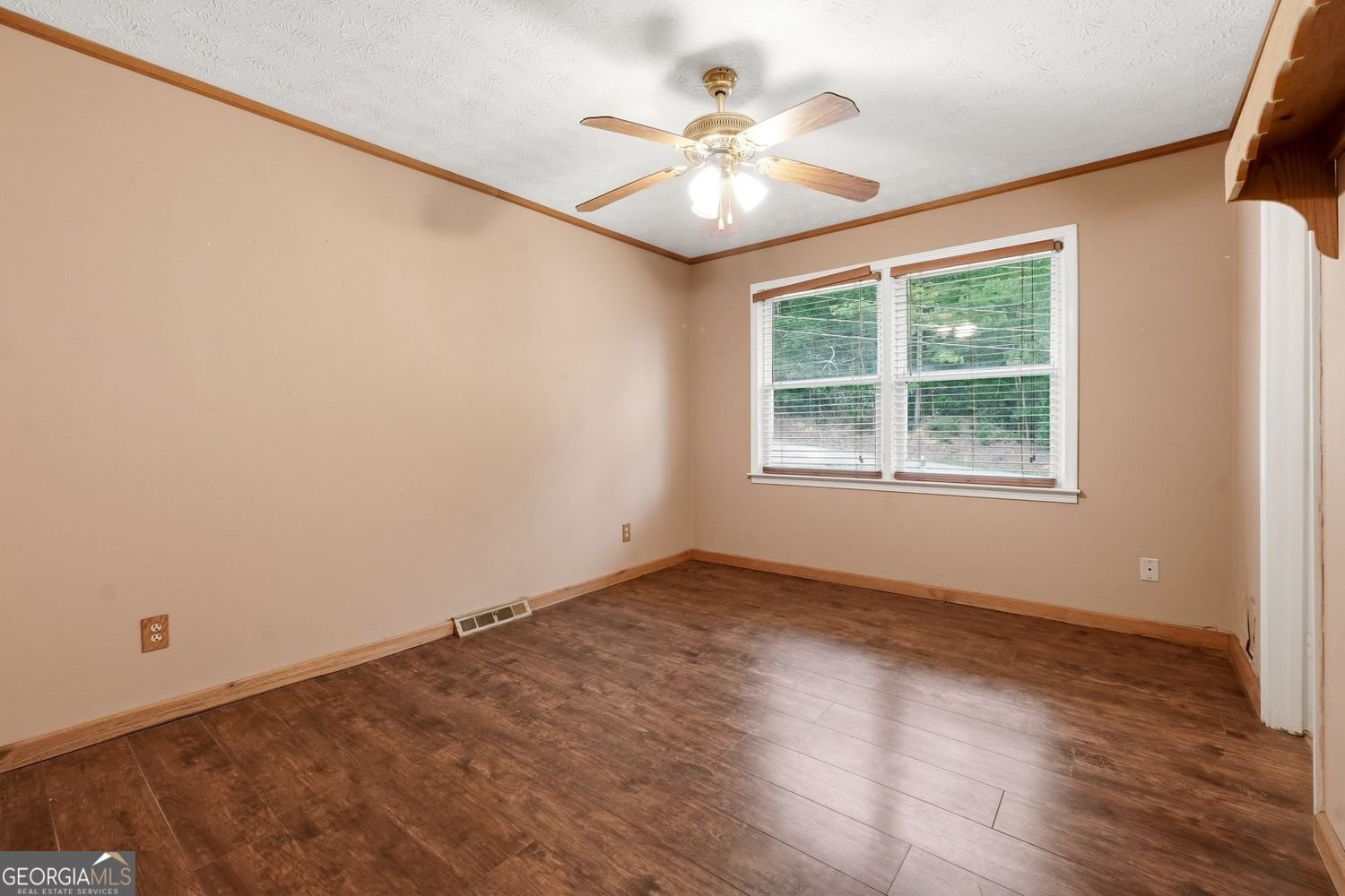 399 Donahoo Road Silver Creek - Photo 9