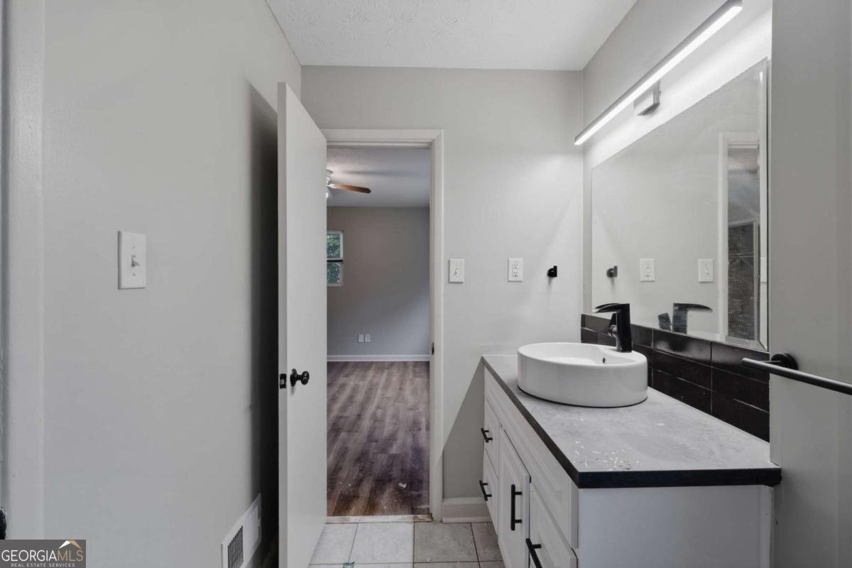 6005 Randy Lane Ellenwood - Photo 18