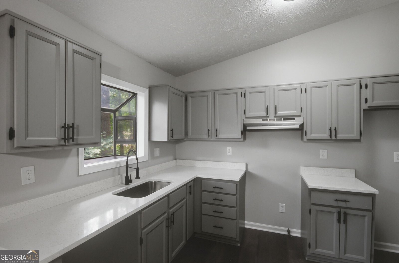 600 Maple Drive Stone Mountain - Photo 12