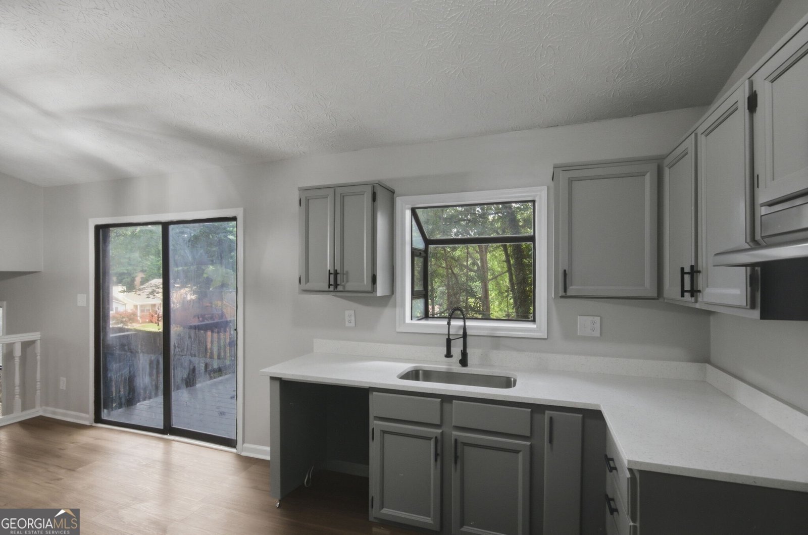 600 Maple Drive Stone Mountain - Photo 13