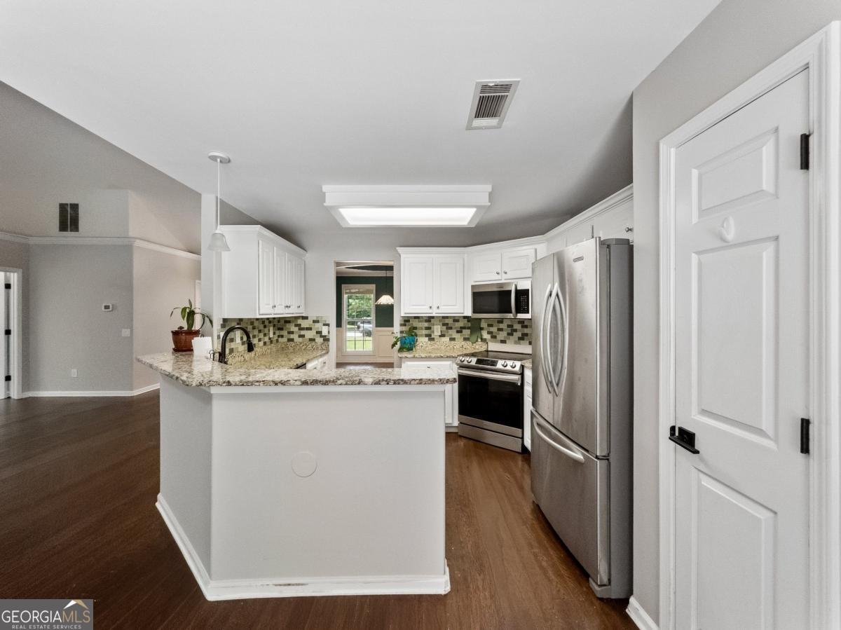 210 Lexington Circle Athens - Photo 17