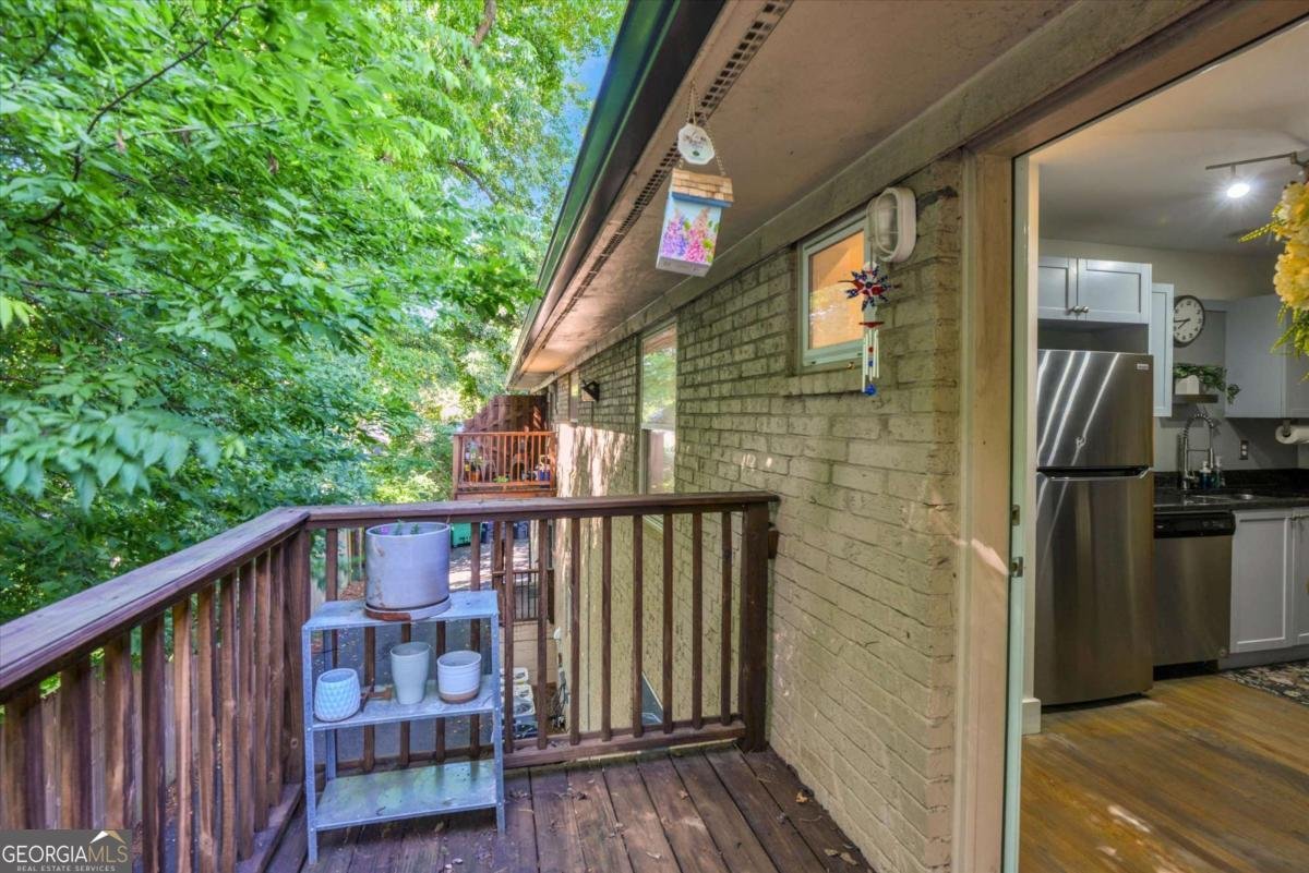 2023 Oakview Road Atlanta - Photo 14