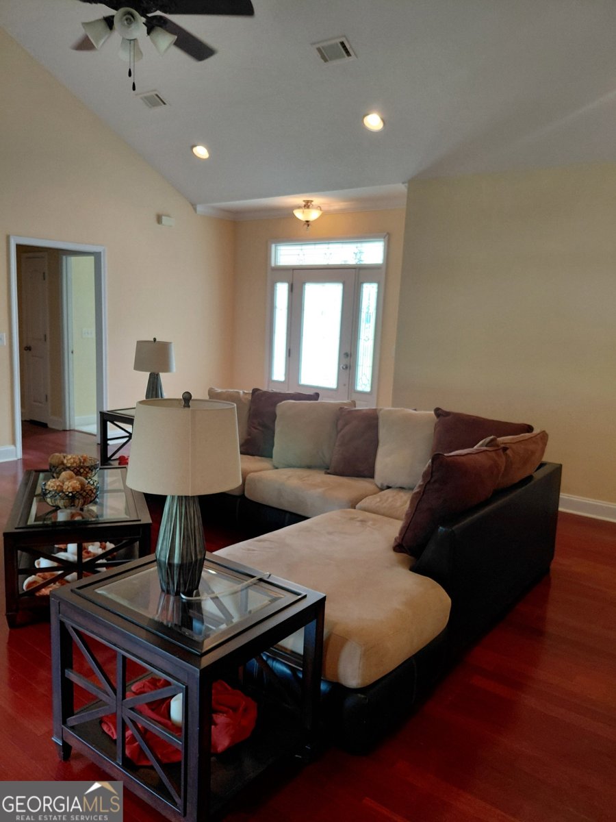 585 Live Oak Way Way Dublin - Photo 16
