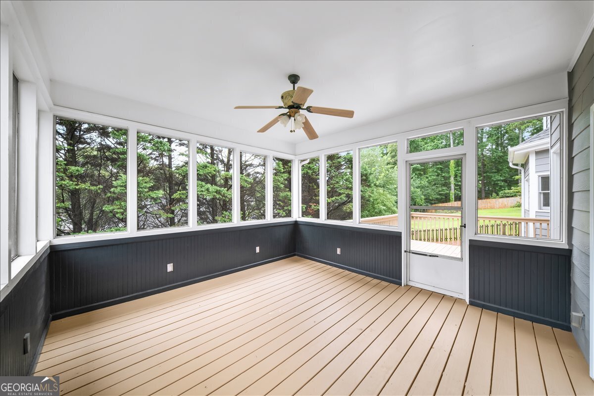 755 White Blossom Court Powder Springs - Photo 10