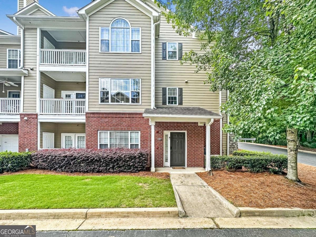 4001 Woodland Lane Alpharetta - main photo