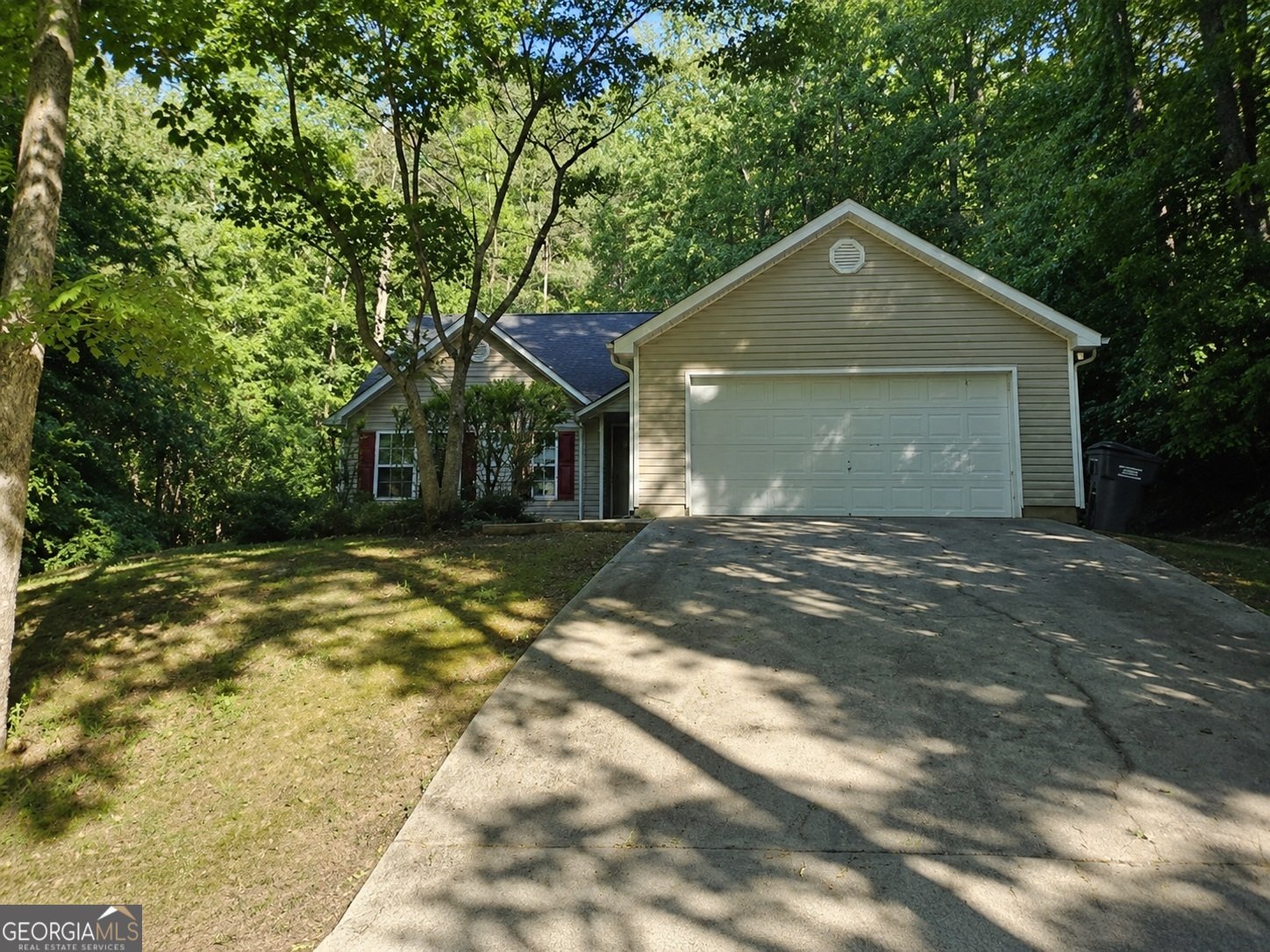 300 Lakeside Drive Covington - main photo
