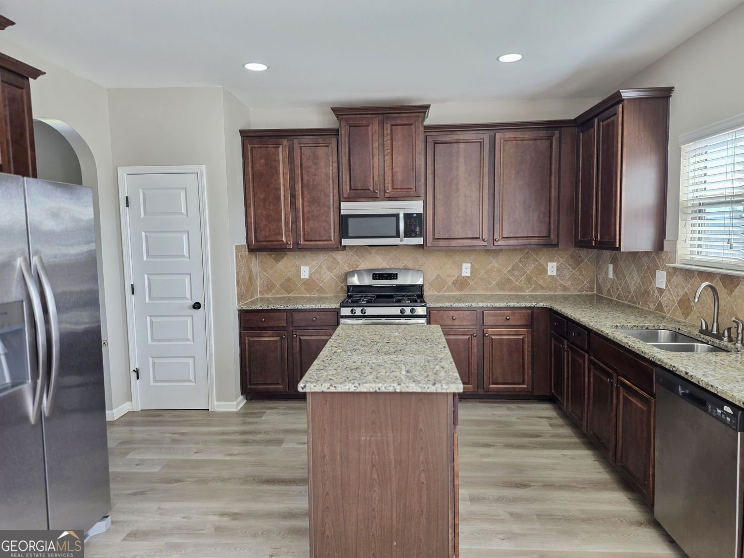3639 Lake End Drive Loganville - Photo 9