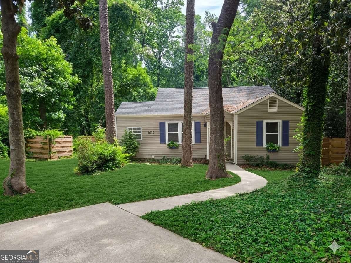 1637 Cecilia Drive Atlanta - main photo