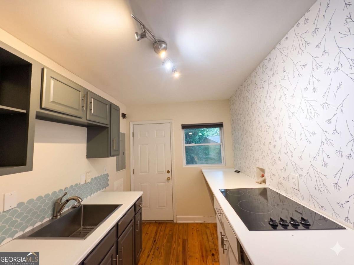 1637 Cecilia Drive Atlanta - Photo 8