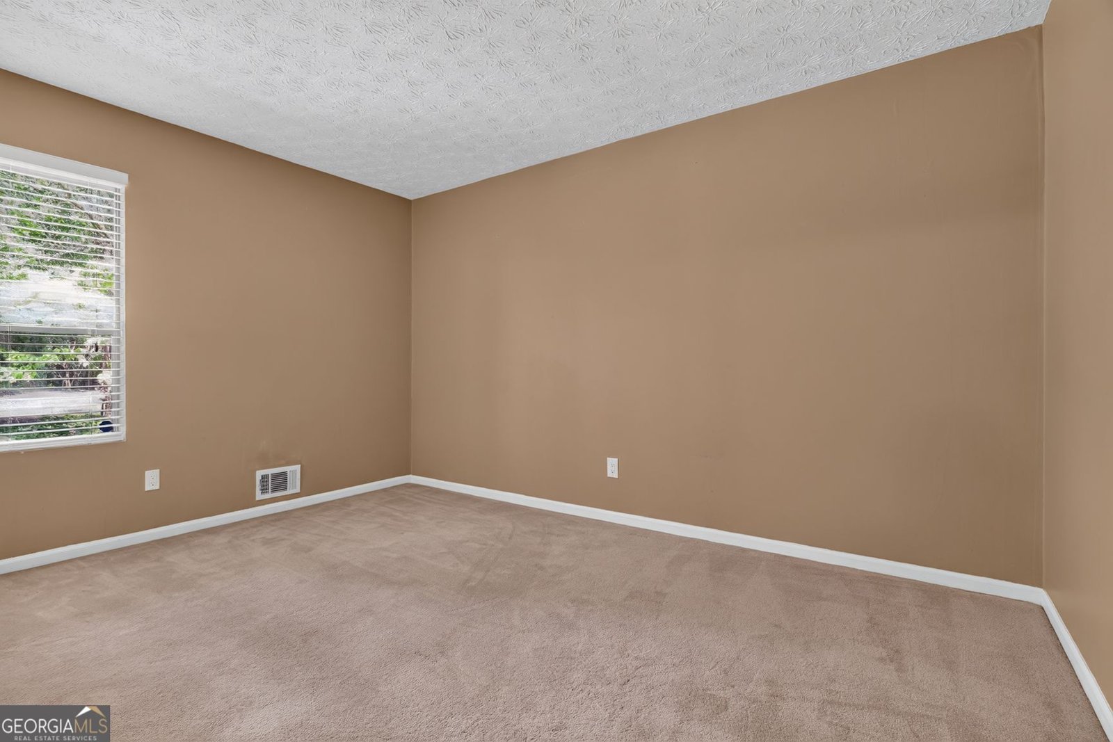 9640 Pine Thicket Way Roswell - Photo 18