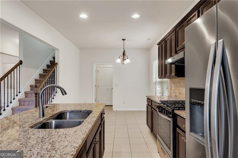 4920 Breezewood Circle Alpharetta - Photo 12