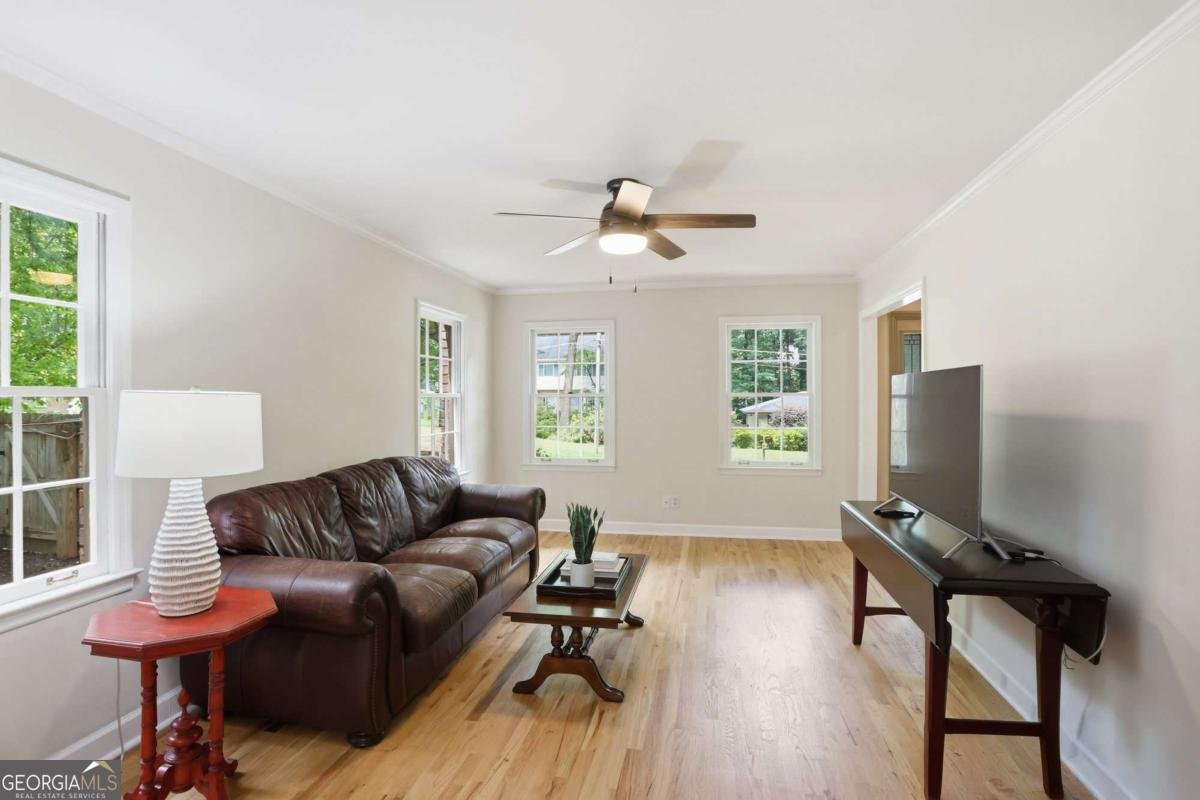 643 Grove Parkway SE Marietta - Photo 6