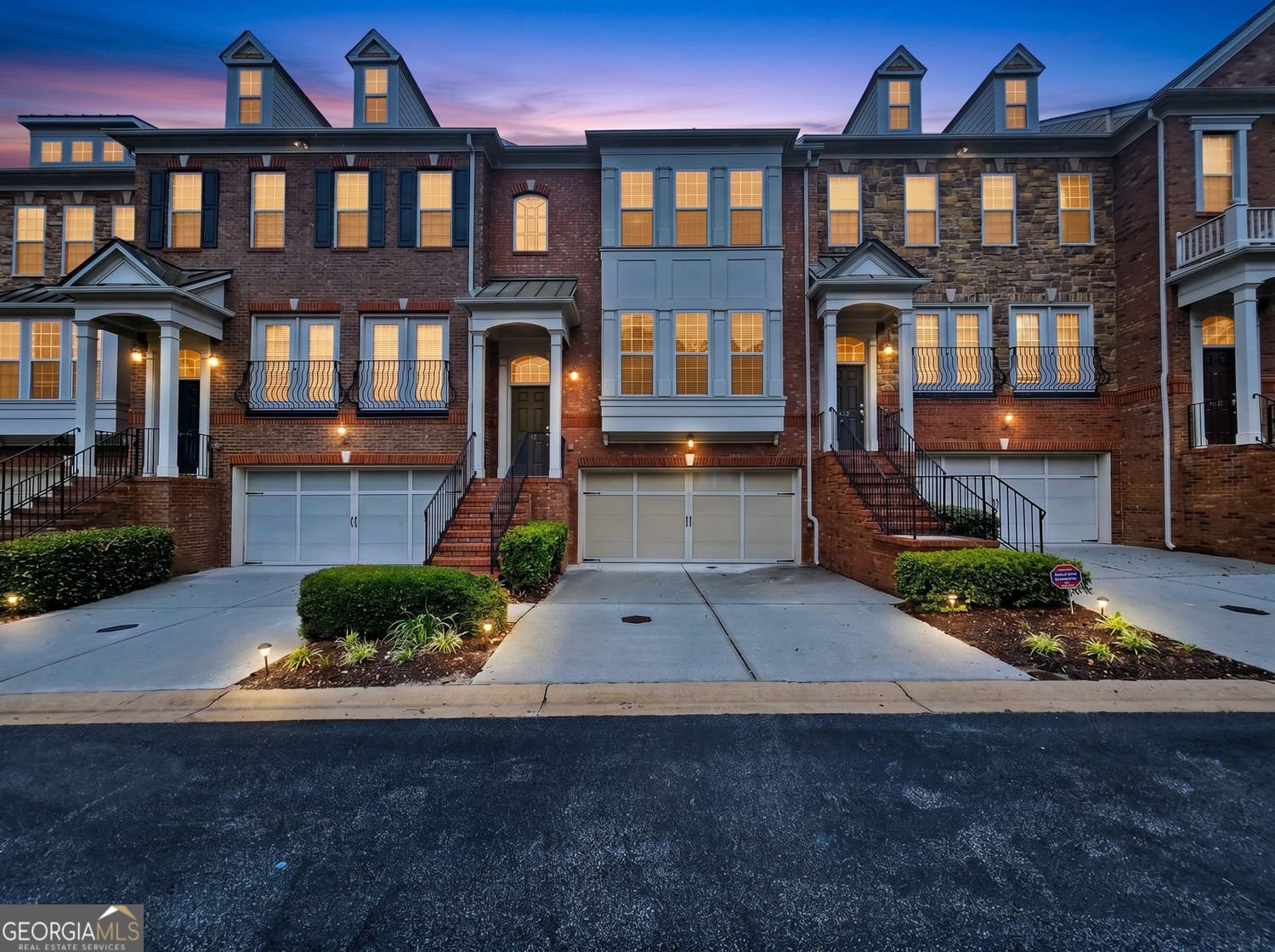 5016 Ridgemont Walk Atlanta - main photo