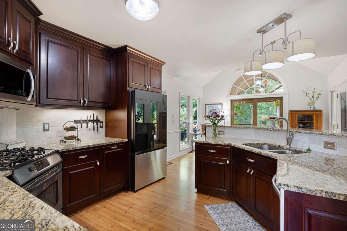 2675 Catawba Drive Kennesaw - Photo 17