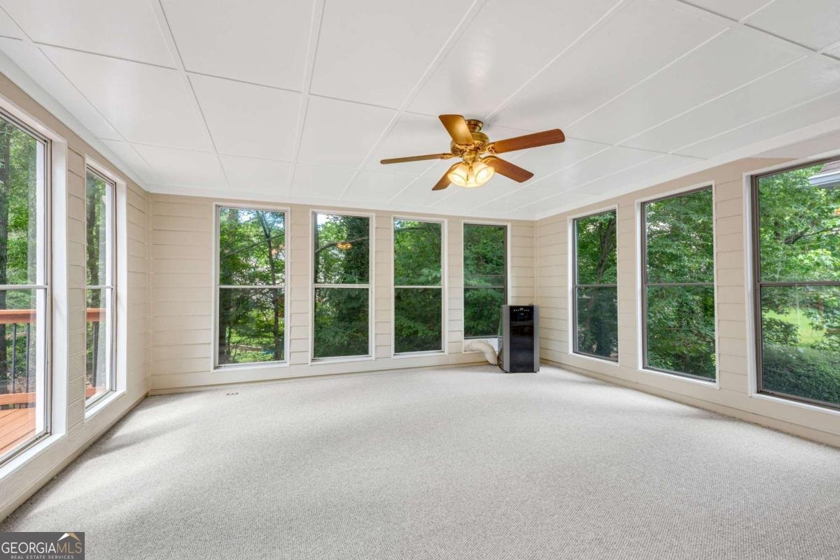6105 Poplar Spring Drive Peachtree Corners - Photo 14