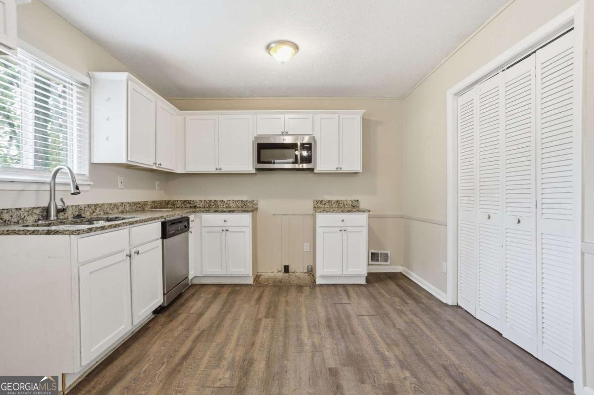 3840 Emerald North Drive Decatur - Photo 10