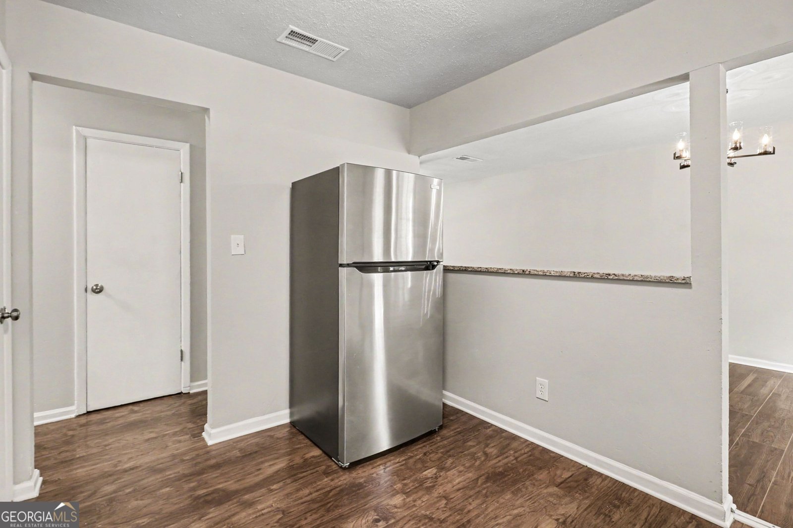 8154 Tudor Drive Jonesboro - Photo 11