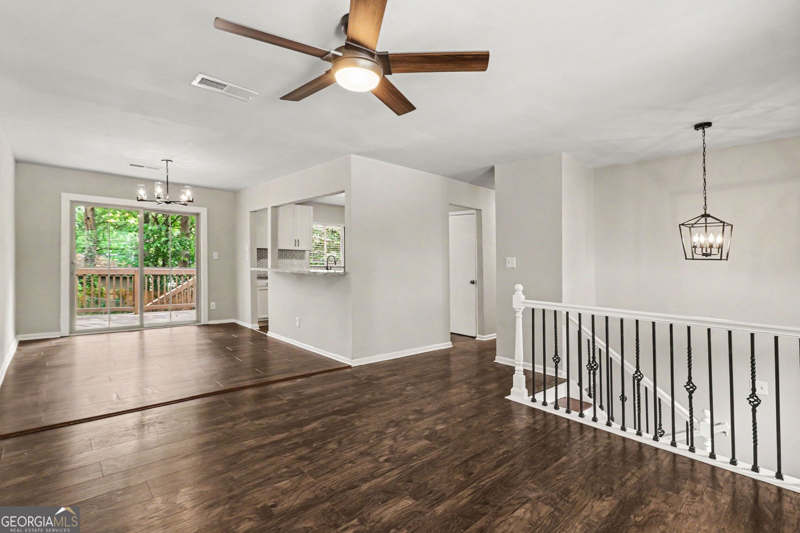 8154 Tudor Drive Jonesboro - Photo 6