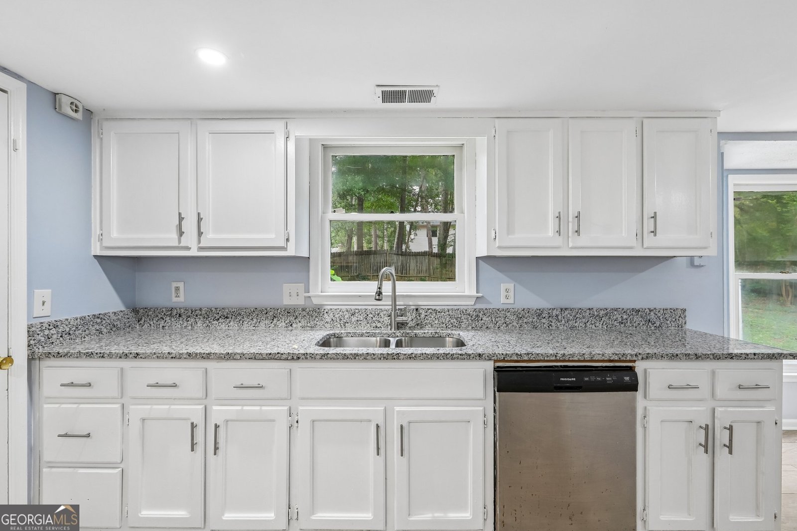 8882 Habersham Drive Jonesboro - Photo 7
